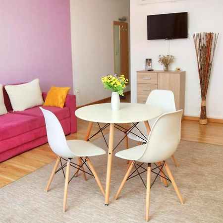Flowers Apartments ทิมิชัวรา ภายนอก รูปภาพ